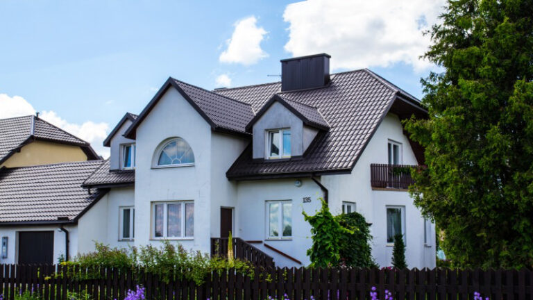 Read more about the article Blachodachówki Iris i Metis